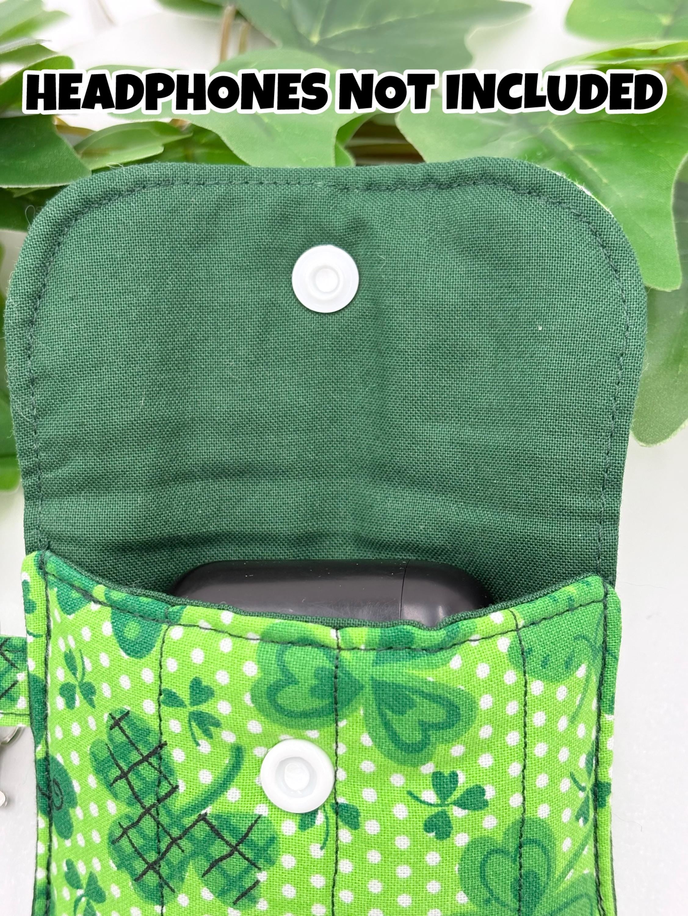 St. Patrick’s Day Shamrock Clovers Quilted Padded Fabric AirPods Pro Headphones Case Keychain